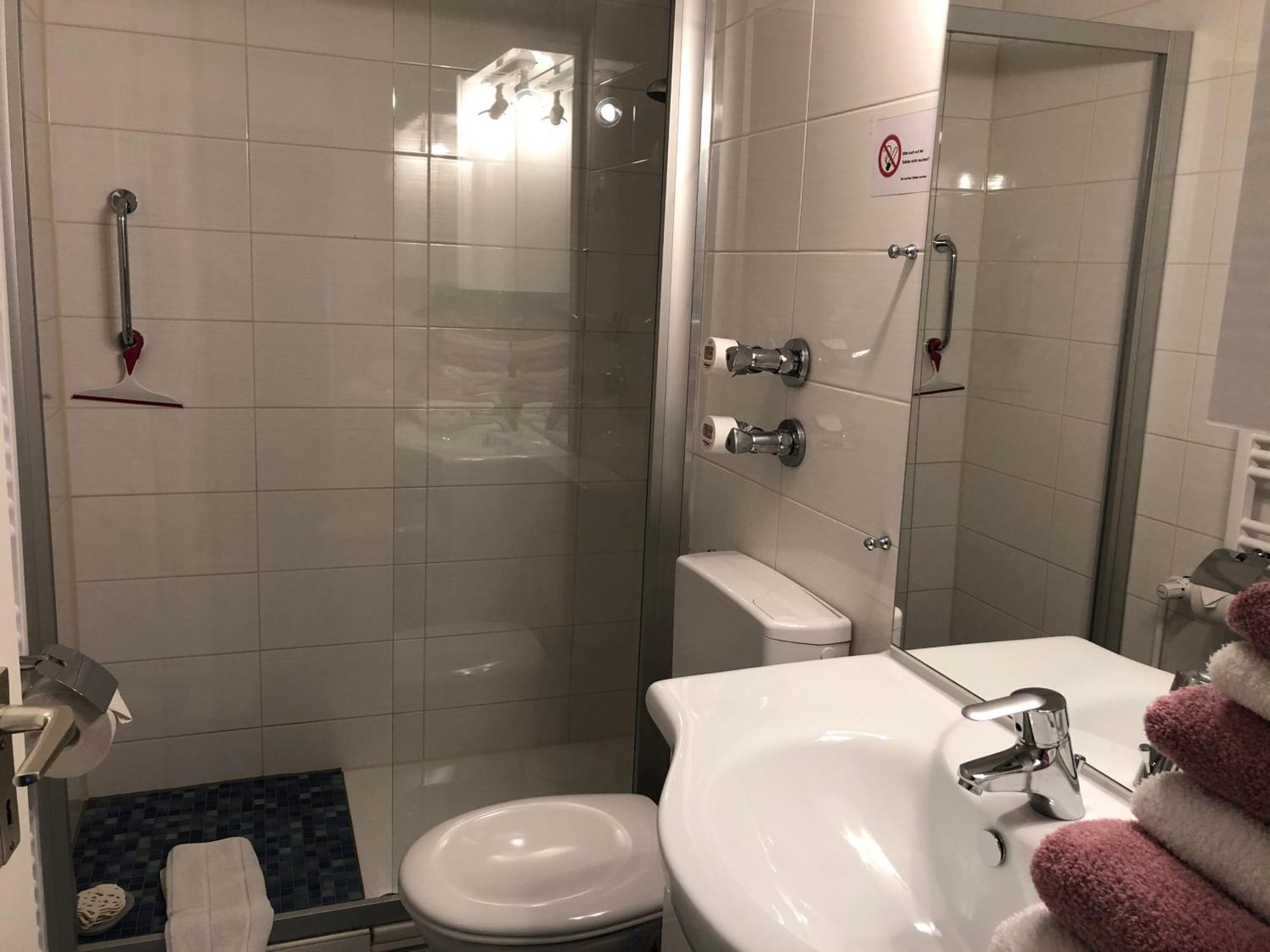 3- 2-1 - Raum - Ferienappartements Dieter Hoffmann Freudenstadt-Kniebis Beim Nationalpark Buitenkant foto